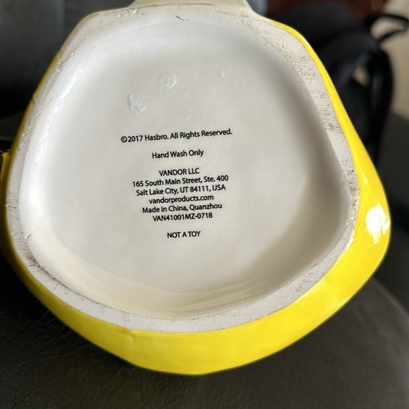 Transformers Bumblebee mug - Picture 3 of 3